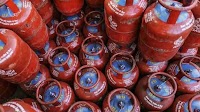LPG Cylinder Price Drop: Government Slashes Prices by ₹ 14.50 Across Major Cities for New Year