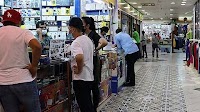 Expats in Kuwait given 30 days to comply with salary rule or send families home