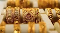 Traders pick jewellery again, hope gold's sparkle rubs on