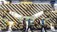 Ringgit Falls to 26-Year Low as Malaysia’s Growth Disappoints