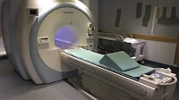 US man dies after large chain necklace pulls him into MRI machine