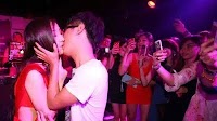 Gan Lulu kisses a man for SGD 8000