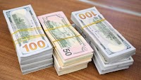 Dollar slides against dong on black market