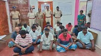 Police bust gambling racket, arrest 20 people, seize 4 lakh