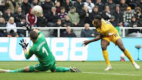 Welbeck fires Brighton into quarter-finals as Gordon red hurts Newcastle | FA Cup