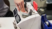 Singapore Dollar Set to Weaken as MAS Pivot Comes Into Focus
