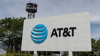 AT&T Down: Users Say Phones Stuck In SOS Mode Amid Likely Service Outage