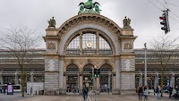 Knife-wielding Palestinian supporter threatens Jews in Switzerland