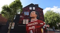 Stunning new mural of Virgil van Dijk unveiled in Anfield