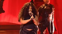 SZA Sings “Snooze” and “Kill Bill” During Fierce Grammys Performance