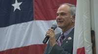 History teacher a "hero" to the veterans he's honored for decades