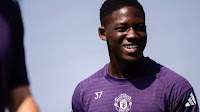 Transfer news live: Isak to Liverpool latest, Arsenal and Spurs battle for defender, Mainoo to leave Man Utd?