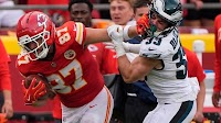 Travis Kelce mad at Mahomes; says ‘I am sick of this’ as Chiefs struggle vs Eagles - Watch | Hindustan Times