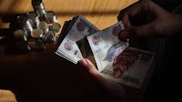 EGP: Investors Press IMF on Egypt’s Currency After Pound Holds Steady
