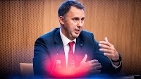 Hungary Keeps Key Interest Rate Steady to Support Forint After Decline
