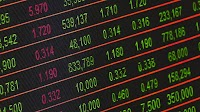 Dogecoin News: BTC and DOGE/BTC Race For Bullish Breakout; XRP MACD Turns Bullish