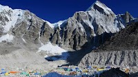 Mount Everest's highest camp littered with tons of frozen garbage | World News - Hindustan Times