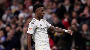 No VAR intervention on second penalty following Vinícius’ dive