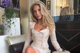Alix Earle's Wimbledon Wardrobe War: How One 'Cheeky' Outfit Ignited a Global Debate on Class, Style, and Sisterhood