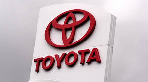 Toyota recalls 655K Camrys over display error that may deactivate turn signals and other indicators