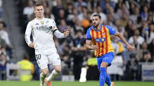 Real Madrid Imparable: Golea al Valencia y Afianza su Liderato en LaLiga