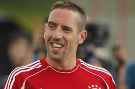 Kinderdienst: Fussballer Franck Ribery will noch lange beim FC Bayern ...
