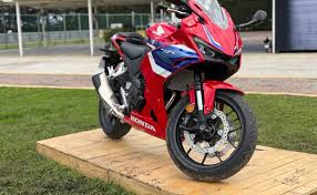 Honda CBR500R y NX500 2026 llegan a México con e-Clutch: precios y características