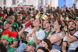 Disfrutan chihuahuenses del segundo partido de la Selección Mexicana en la Fiesta Mundialista en Plaza del Ángel