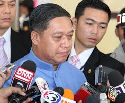 Thai Defence Minister ACM Sukampol Suwannathat on Tuesday held a meeting with his Cambodian counterpart near Preah Vihear Temple amidst concerns that ... - 30200764-01_big