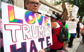 Résultat de recherche d'images pour "trump lgbt flag"