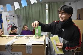 Voto Jovem na Argentina: 10 Anos de Participação e Desafios!