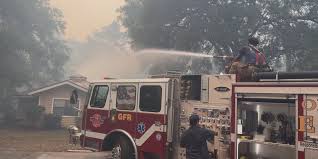 Evacuation orders lifted as crews battle wildfire nears Pine Tree neighborhood in Gainesville