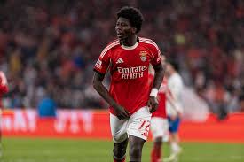 «Anísio salva Mou contra o Alverca de Vini»: a vitória do Benfica vista em Espanha