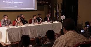 Resultado de imagem para fotos das audiências do Comité da Igreja nos eua 1975