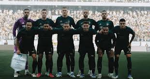 ¡López Titular! Copenhague Busca el Sueño Champions con Peruano en Cancha - Imagen principal del artículo