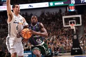Directo | Cuarto partido de semifinales ACB entre el Unicaja y el Madrid
