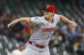 Reds vs Marlins: Pitcher Matchup and Betting Preview