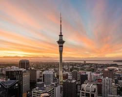Gambar Sky Tower Auckland