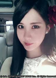 Seohyun Shares A Pretty Rose Selca. Monday August 5, 2013 at 01:43am. On August 2nd, Girls Generation&#39;s Seohyun shared her latest selca on their SONE PLUS+ ... - SeohyunRoseSelca