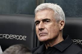 Grêmio demite Luís Castro