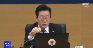 김인호 - 산불조심기간 중 음주운전 사고로 산림청장 즉각 면직 파장 (공직윤리, 인사검증)