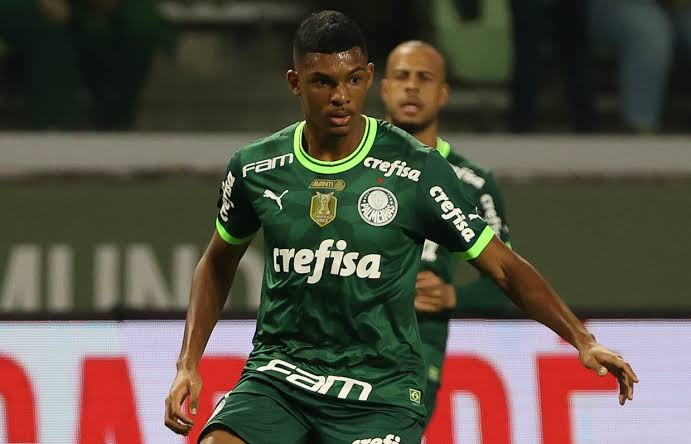 Luis Guilherme festeja estreia entre os titulares do Palmeiras: "Espero  ajudar mais vezes" - Gazeta Esportiva