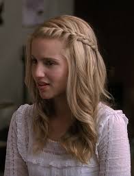 File:Quinn Fabray in Glee Club in season 2.jpg. Size of this preview: 366 × 480 pixels. Other resolution: 183 × 240 pixels. - Quinn_Fabray_in_Glee_Club_in_season_2