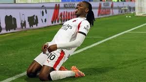 Cagliari vs Milan: Leao’s Decisive Strike Seals Hard-Fought Win in Serie A Opener