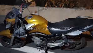 Pedestre morre atropelado por motocicleta na Rodovia dos Tamoios, em São José dos Campos