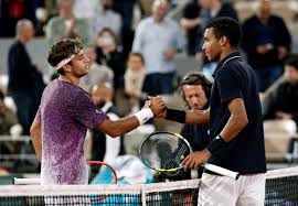 Arnaldi e Cobolli vencem e Roland Garros tem um italiano garantido na final
