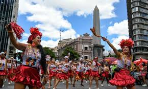 Foi dada a largada: BH promove neste sábado a abertura oficial do carnaval