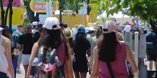 Heat safety concerns mount at CMA Fest as crowds pack downtown Nashville