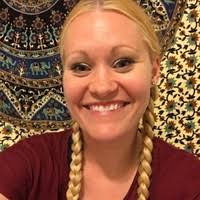 hiddenlemons Employee Sarah Lowry's profile photo