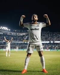 Em busca do centésimo gol, Gabriel Barbosa está no Top-25 maiores artilheiros do Santos